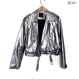 Silver Metallic Faux Leather Women's Jacket
Size Large